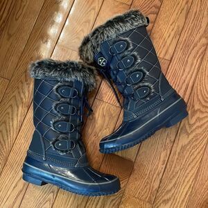 Khombu Women's Fleece Lined Boots Lace Up Rubber Toe Size 8